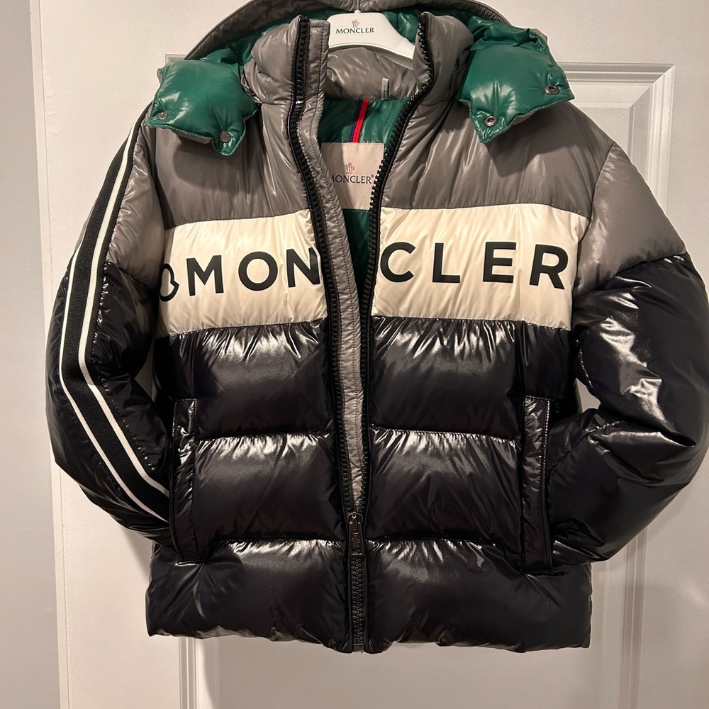 Moncler boys jacket size 12 brand new no tags blk, gray and white stripe
